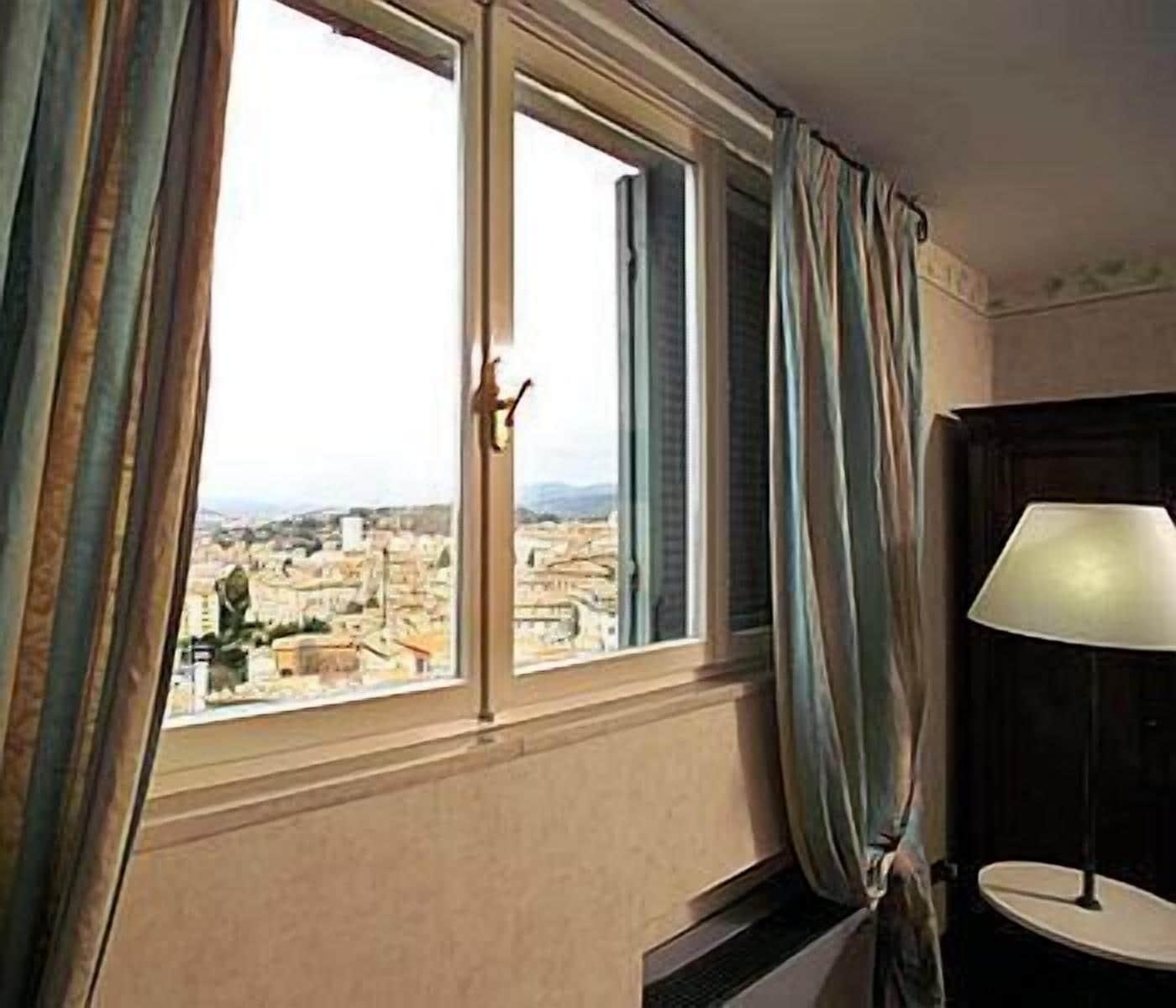 Hotel Fortuna Perugia Bagian luar foto