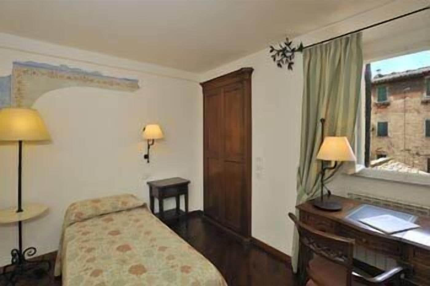 Hotel Fortuna Perugia Bagian luar foto