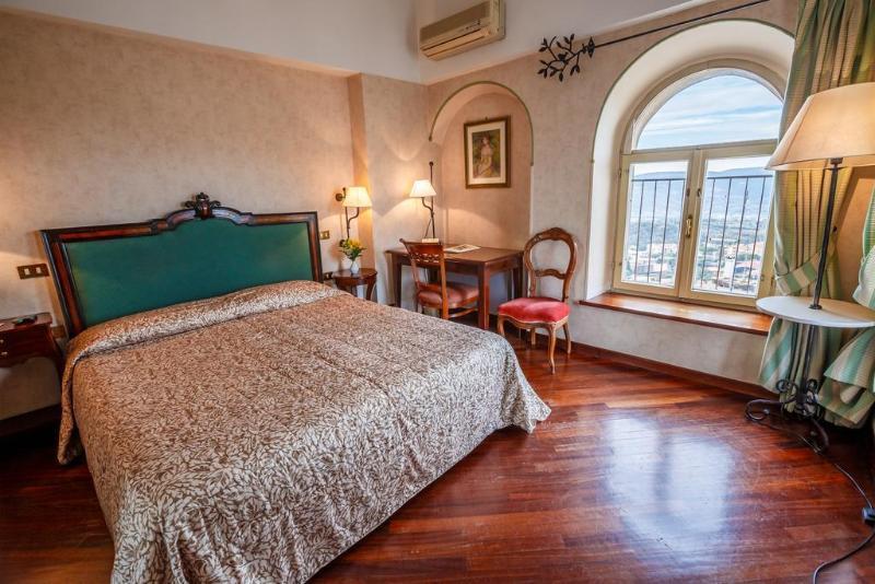 Hotel Fortuna Perugia Bagian luar foto